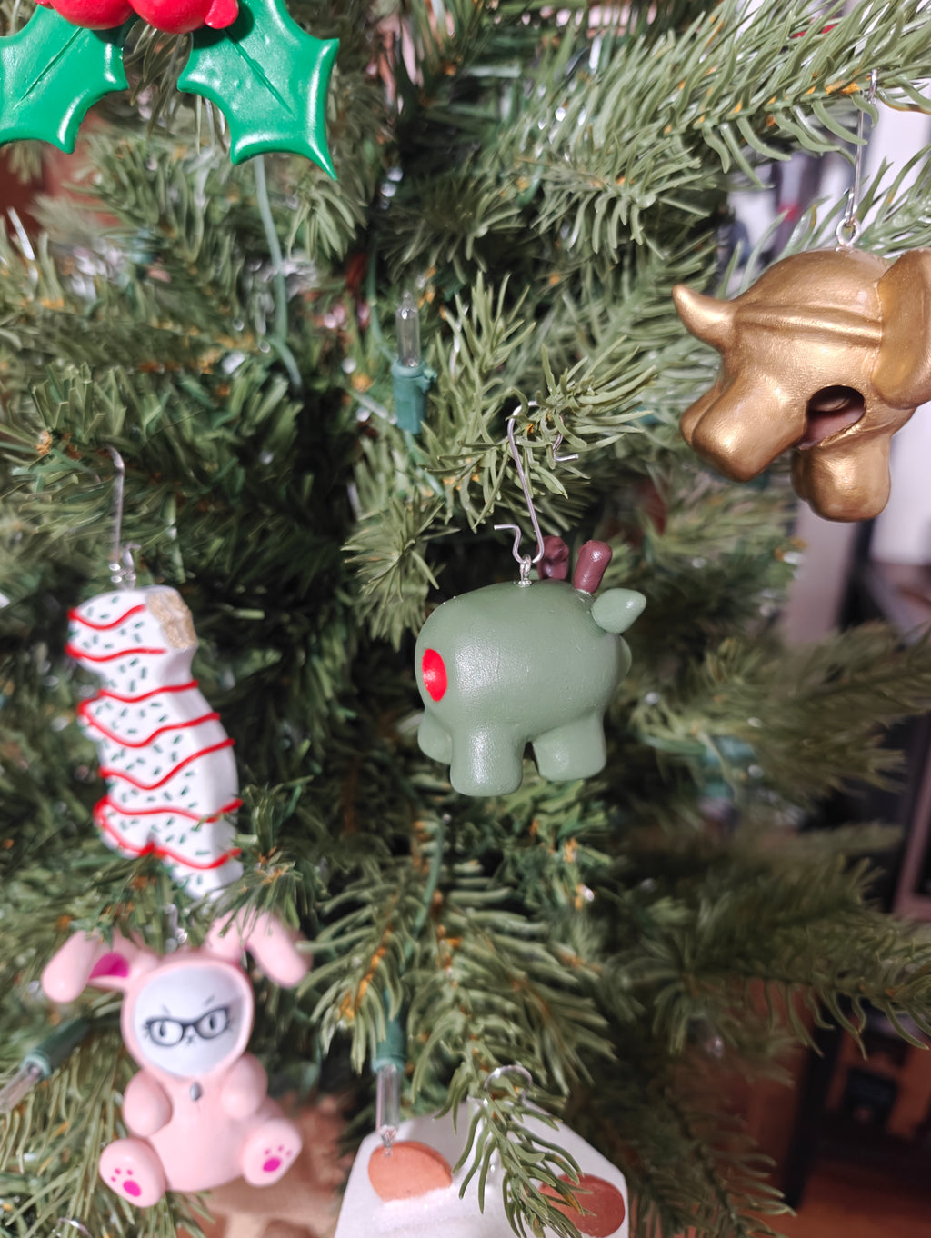 Polymer Puns Olive the Other Reindeer Ornament